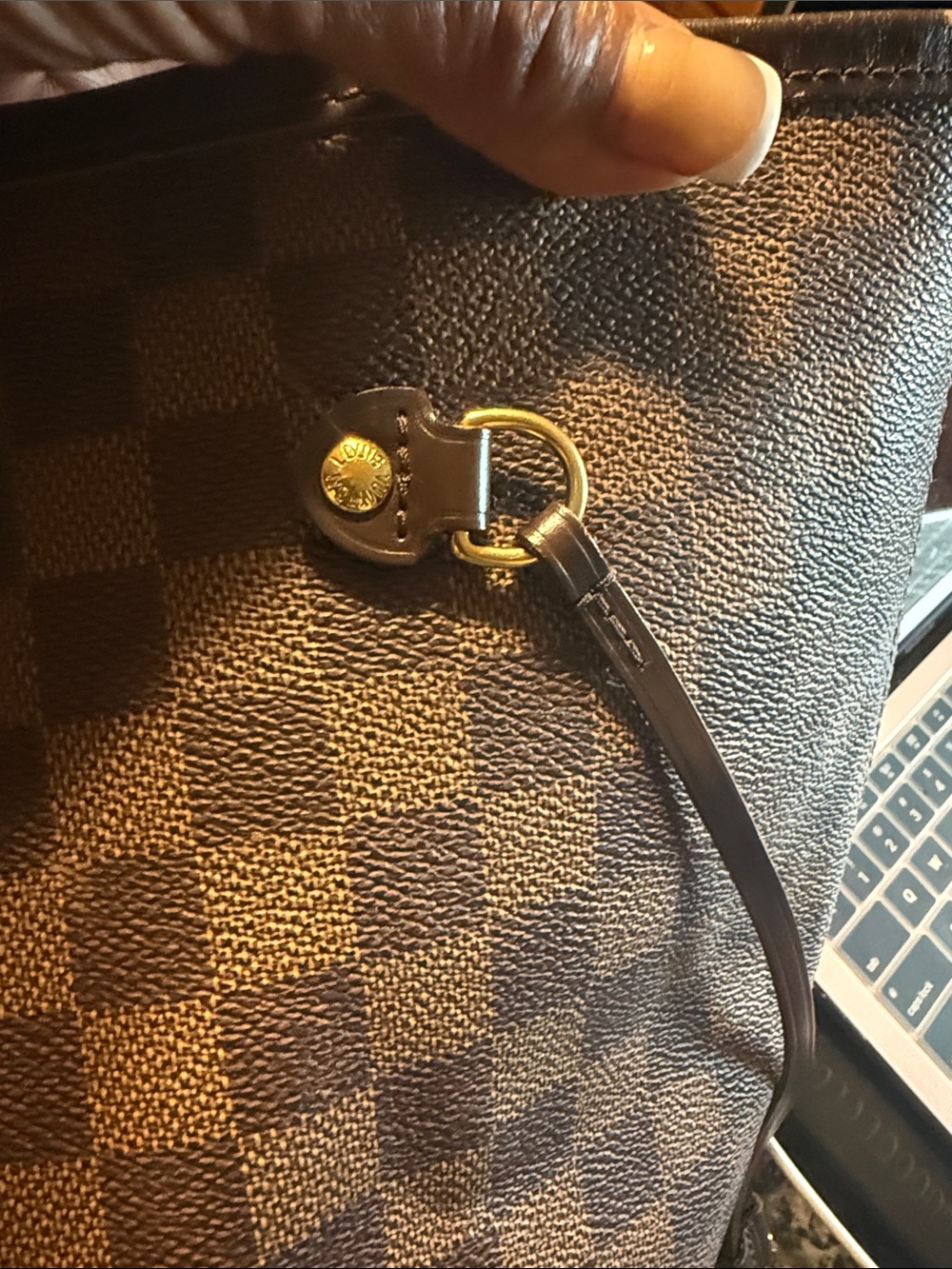 Louis Vuitton Brown Checkered Tote with Red Interior - Picture 9 of 10